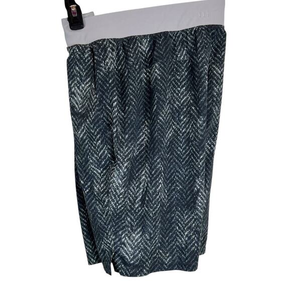 Lululemon 11" T.H.E. Short Style: M7AAUS in Black & White Men's Medium - Picture 10 of 16